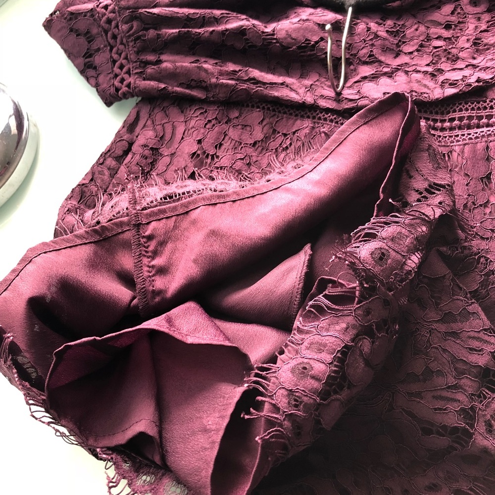 Lace romper - Picture 3 of 4